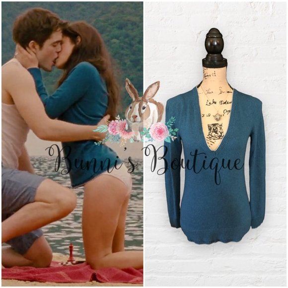 Banana Republic Sweaters - Bella Swan Banana Republic Double Trim V-Neck Sweater Twilight